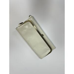 HOBO INTERNATIONAL~RACHEL~TRI-FOLD CLUTCH FRAME CLASPED WALLET CREAM